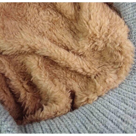 〽️Women’s Grey Winter Warm Knit Wool Snow Ski Hat with Visor main image 9
